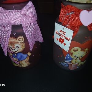 Miss Valentine 7" Milk Jugs